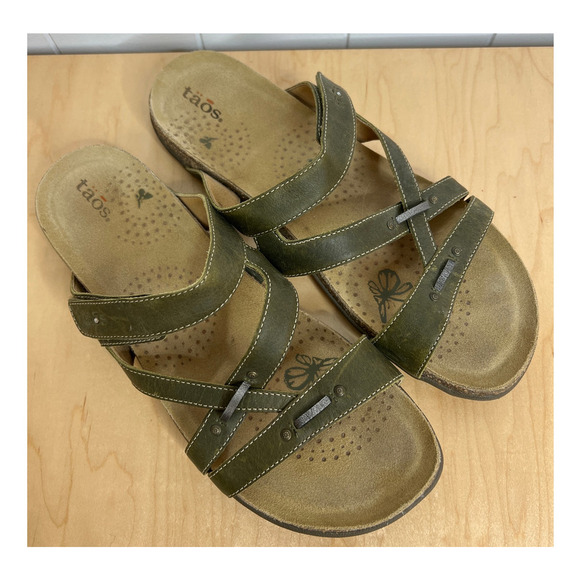 Taos Olive Green Suede Slip On Sandals Size 11 - Picture 1 of 11